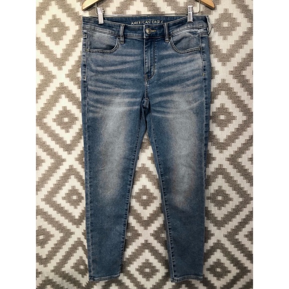 American Eagle Outfitters Denim - American Eagle Medium Wash Super Stretch Jegging Jeans